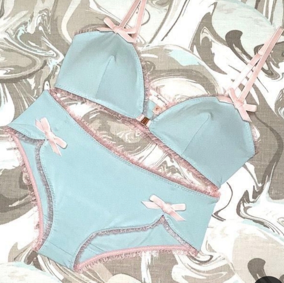 Inspiration Vintage Creme de Menthe Bralette (Sz L) - Picture 3 of 8